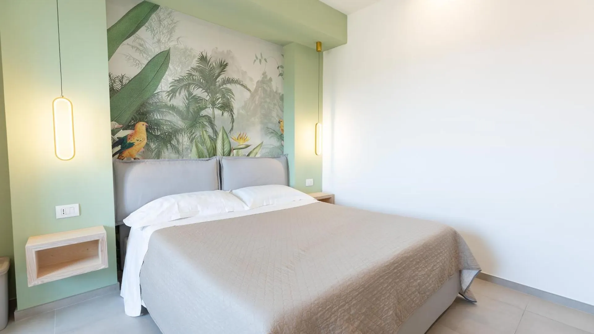 Antares Rooms And Suites Olbia 0*,