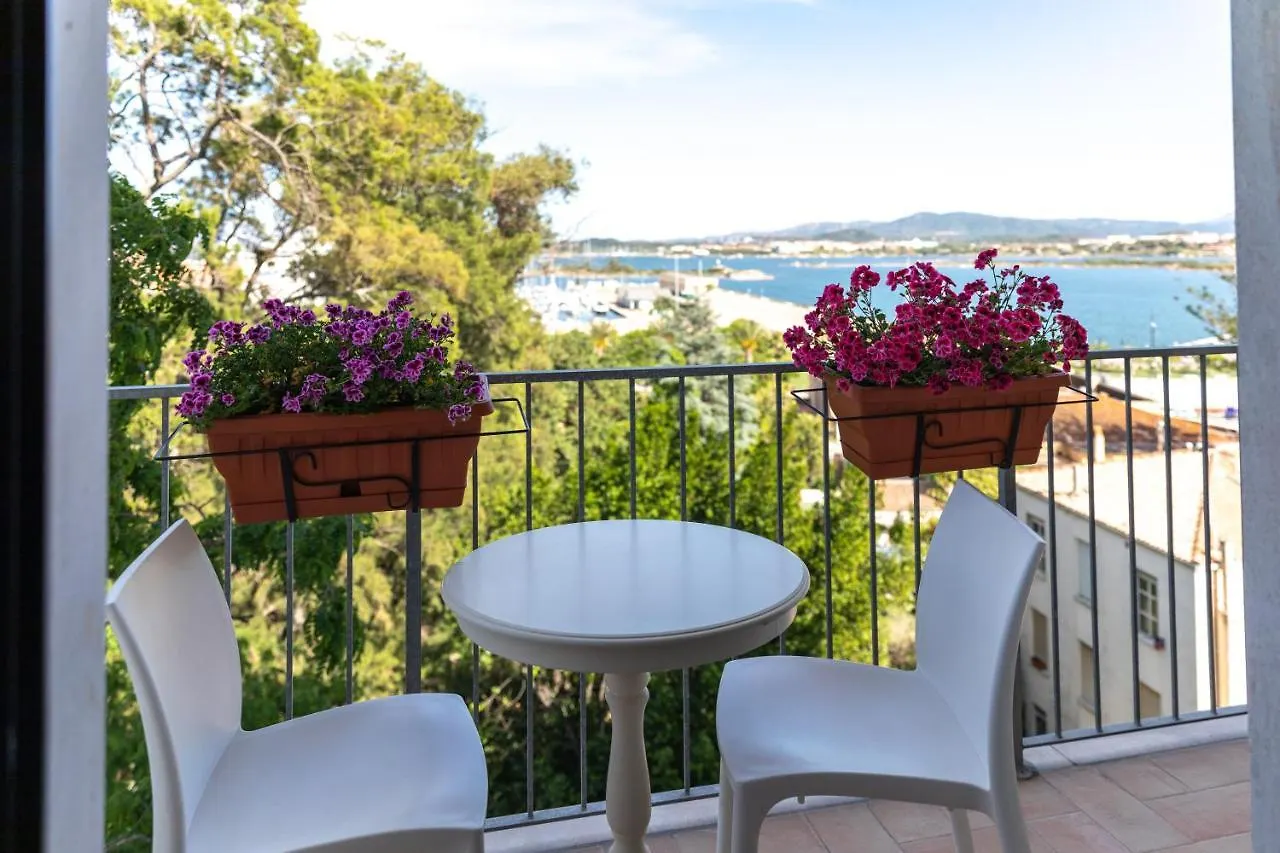 Casa de hóspedes Antares Rooms And Suites Olbia Itália