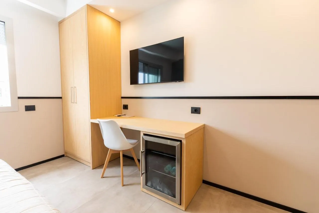 Casa de hóspedes Antares Rooms And Suites Olbia