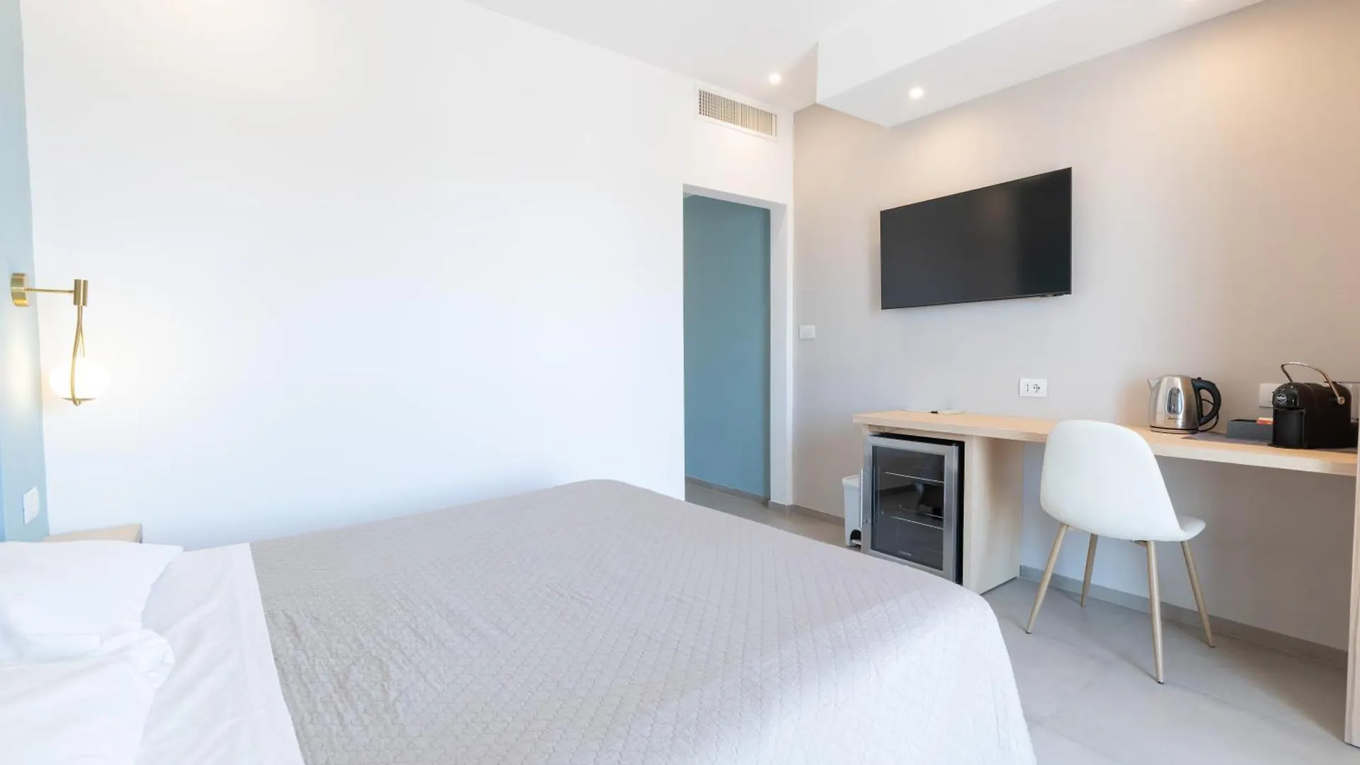 Antares Rooms And Suites Olbia