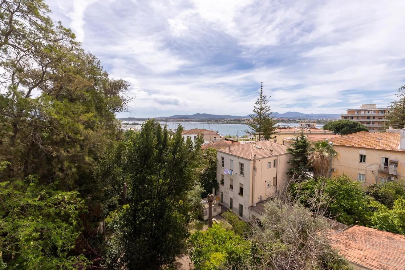 Antares Rooms And Suites Olbia